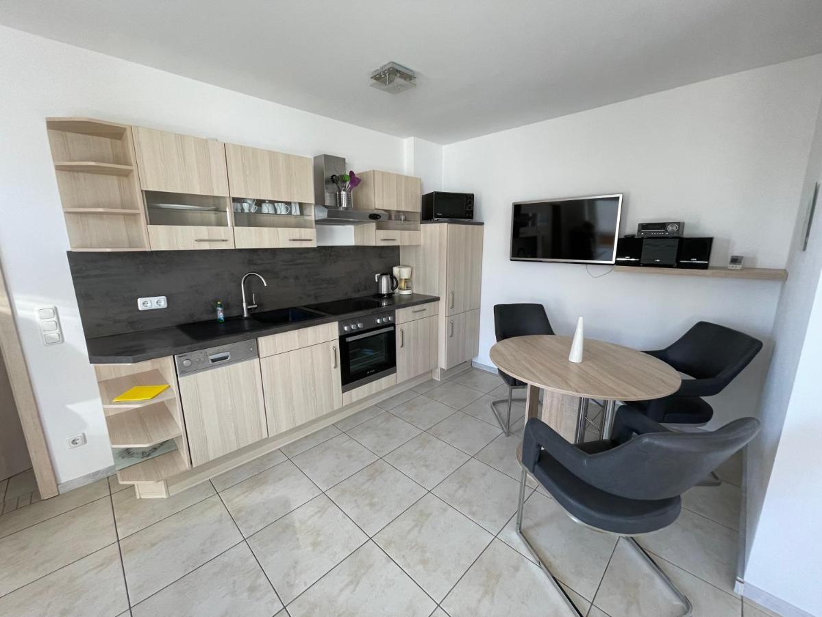 Villa Sara Wohnung Buskam Mit Terrasse Goehren  Buitenkant foto